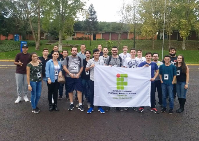 Acadêmicos ADS visitam o Interop X 1