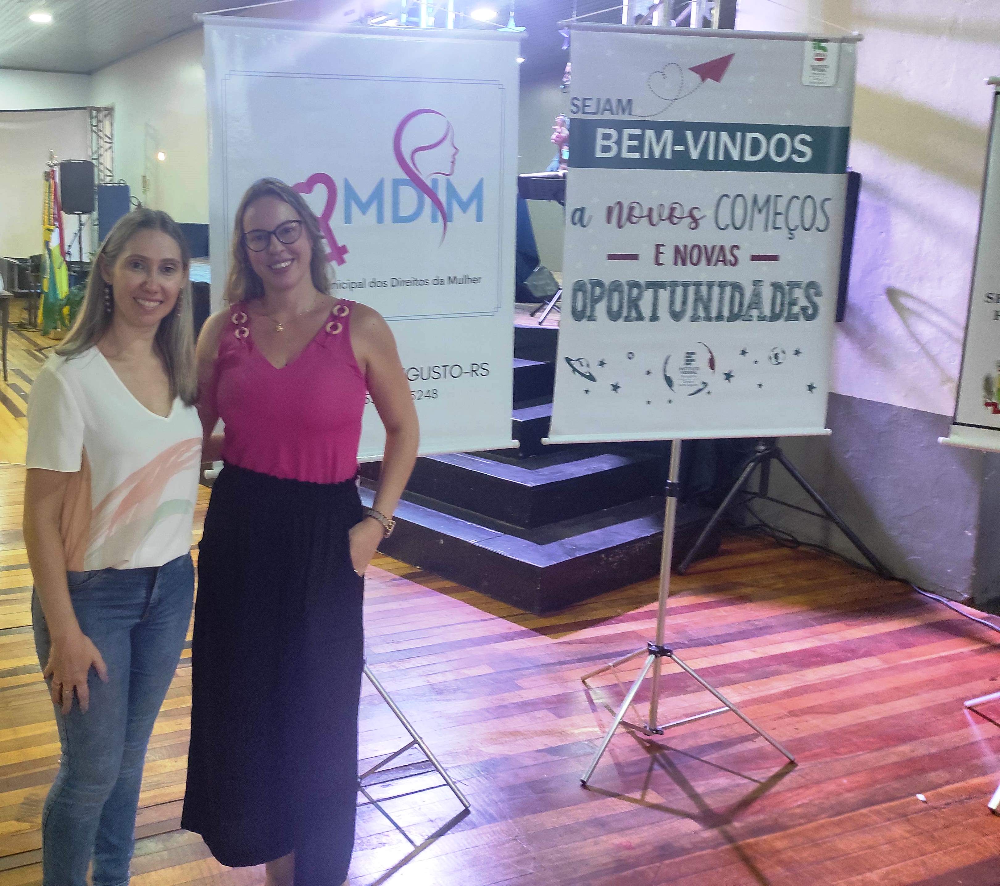 Ana e Carla no evento