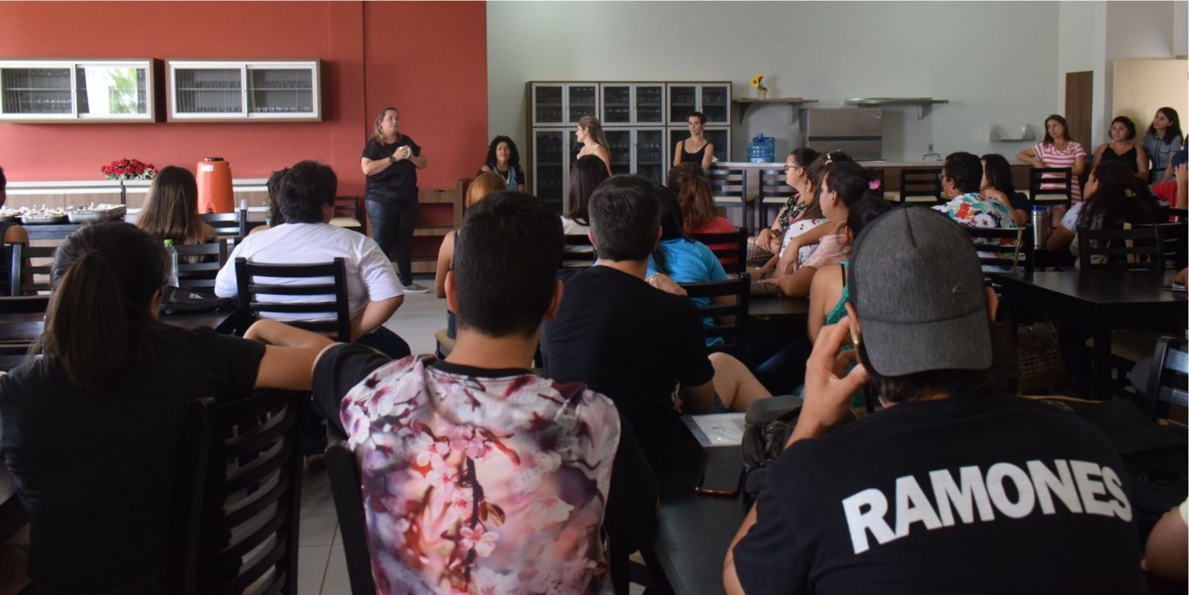 Apresentação Tarde