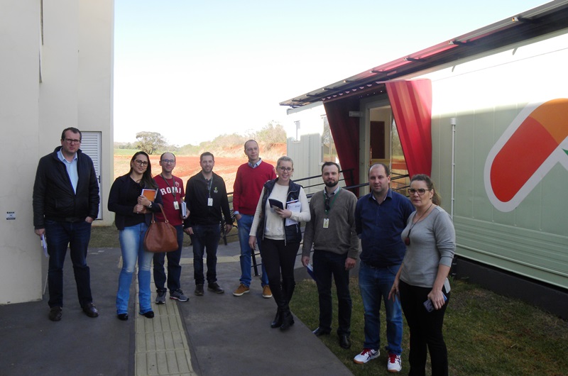 NIT visita de SA7.JPG