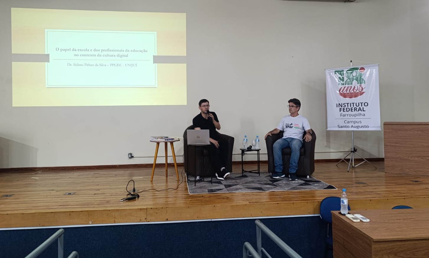 Palestra professor Sidinei Pithan da Silva