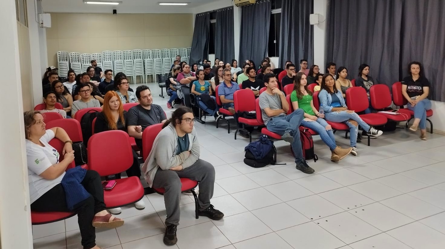 Público palestra criptografia