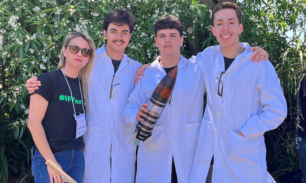 mostrafoguetes equipeco2 jc