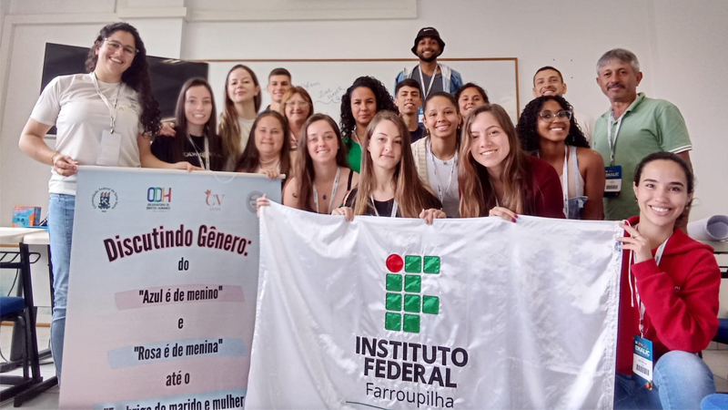 Noticia Discutindo Gênero