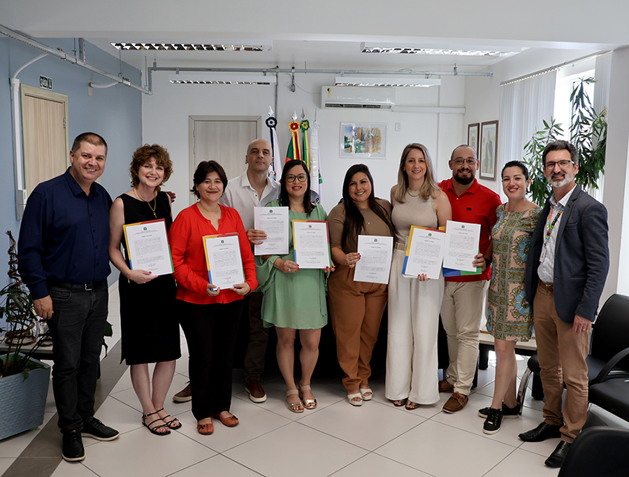 posse docentes 17122025