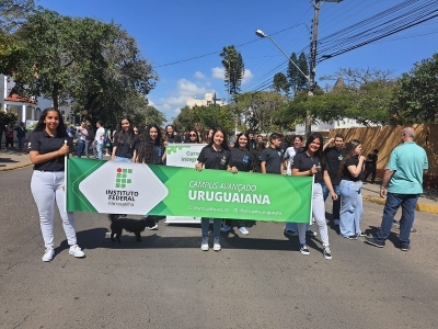 Desfile alusivo ao Dia da Pátria  - 200 Anos da Independência do Brasil