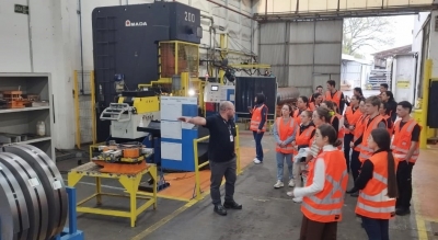 Acadêmicos de Administração realizam viagem técnica a empresas de Panambi