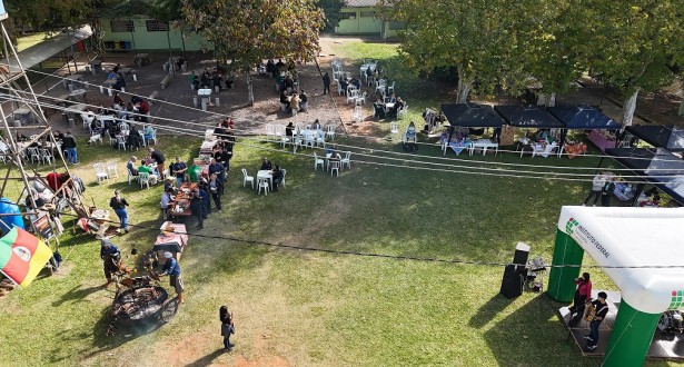 Campus Júlio de Castilhos realiza programação especial alusiva aos 18 anos da unidade Almoço comemorativo_18 anos_JC.jpg