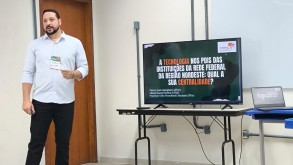 Servidor participa do XIII Encontro da Redestrado Brasil Apresentação do trabalho