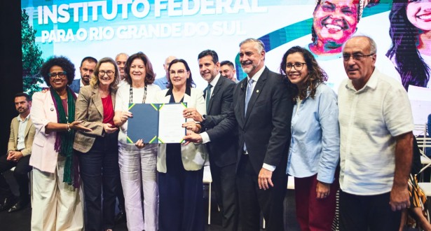 Construção da sede própria da Reitoria do IFFar é autorizada pelo MEC Assinatura nova reitoria_ 2026-05-07 .jpeg
