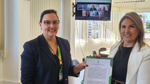 Docente da área de Administração é empossada para o Campus Santo Augusto Posse 28.04.26.jpg